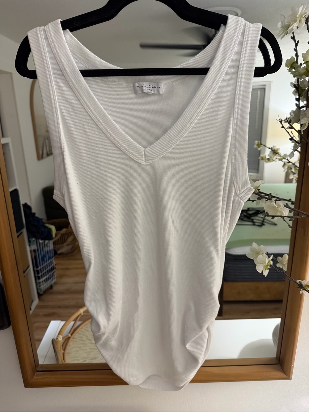 Micheal Stars White V-Neck Sleeveless Tunic with side rouching